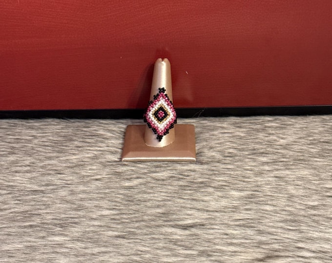 Rhombus Ring