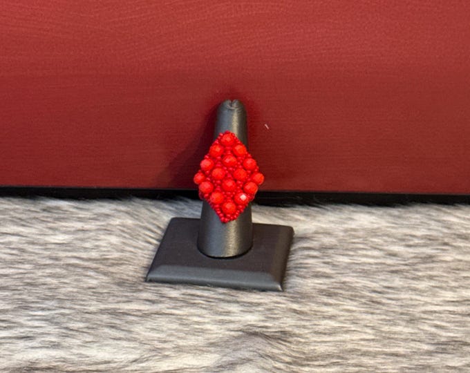 Crystal rhombus ring