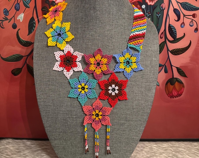 Maia necklace, earrings and bracelet set