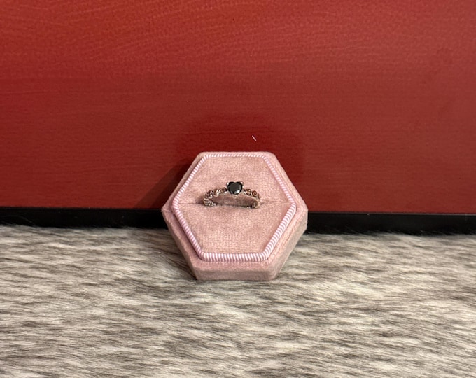 Solitaire heart ring size 6