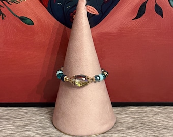 Bracelet with natural agates and Czech crystals.