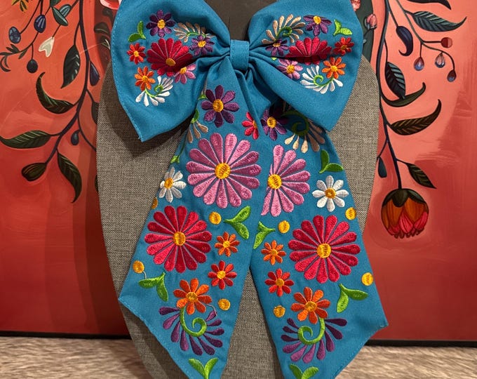 flirty bun inspired by Mexico