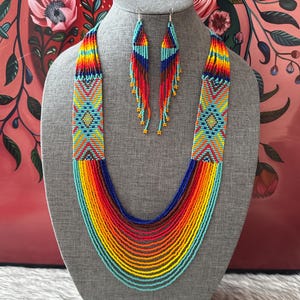 Ketting en oorbellen met engelenvleugels afbeelding 2