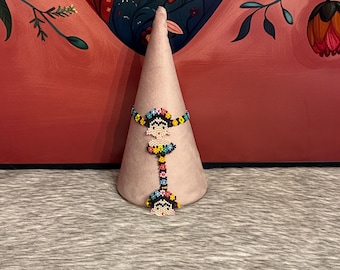 Frida bracelet with ring