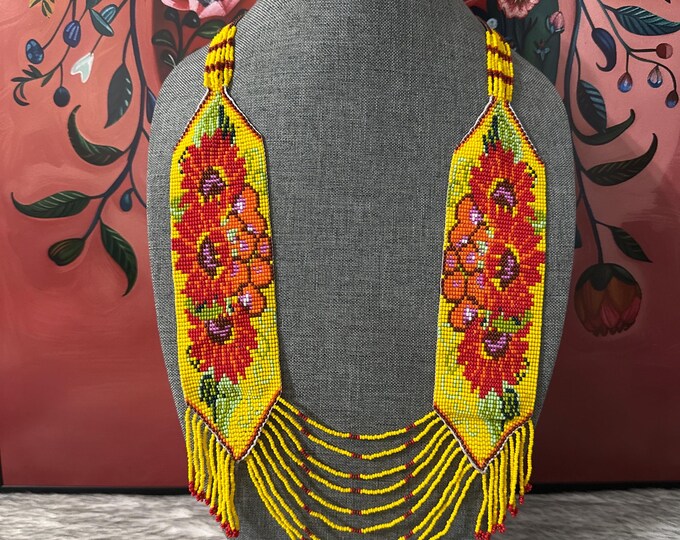 Floral-inspired necklace, earring, and bracelet set