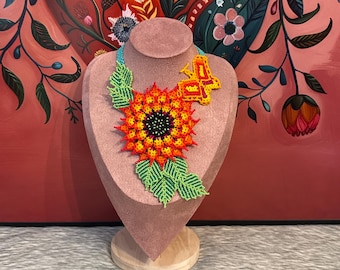 Spring necklace, earrings and bracelet set