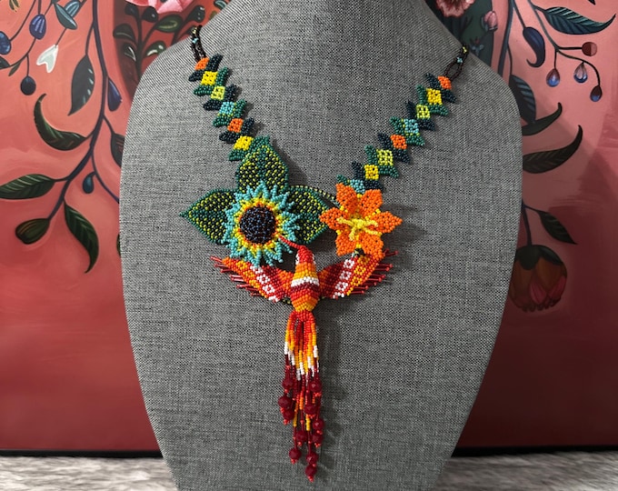 Hummingbird queen necklace, earrings and bracelet