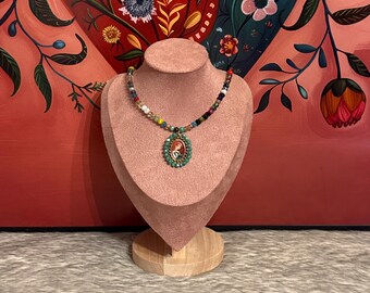 Crystal necklace and bracelet set