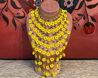 Bell flower necklace and earring set