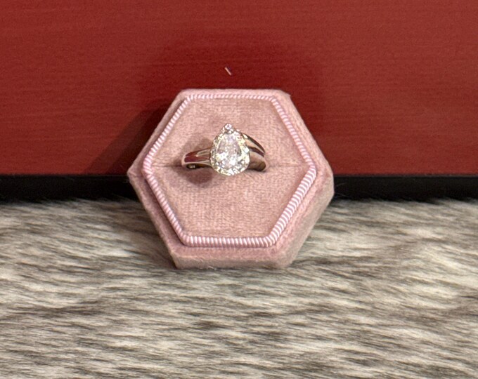 Diamond cut ring in 925 silver, size 9