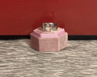 Open cross ring, size 11