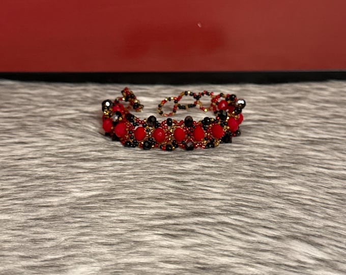 handmade bracelet with Czech crystal