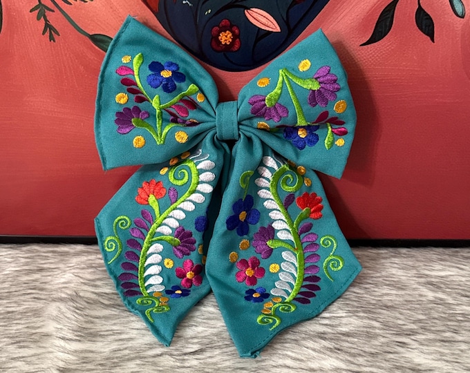 flirty Mexican-inspired bun