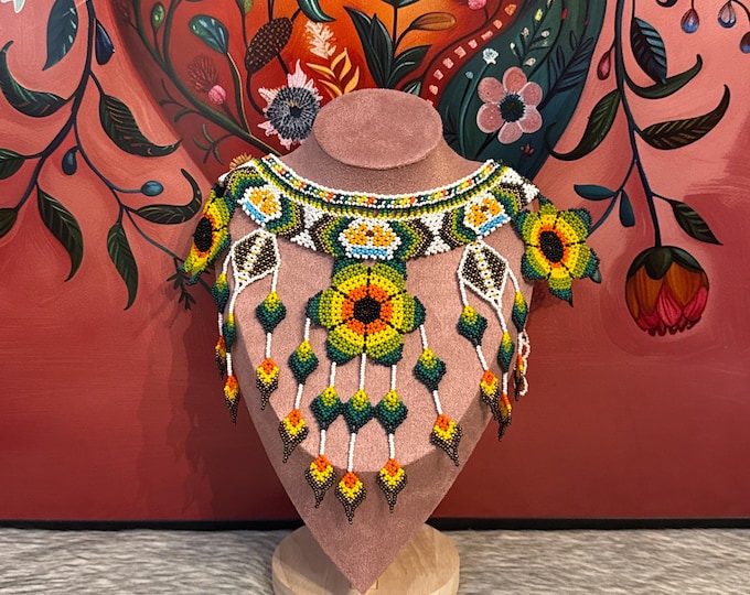 Handmade necklace with earrings and bracelet Ixquic