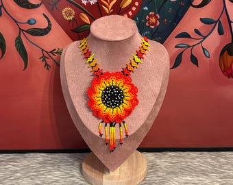 Moonflower necklace
