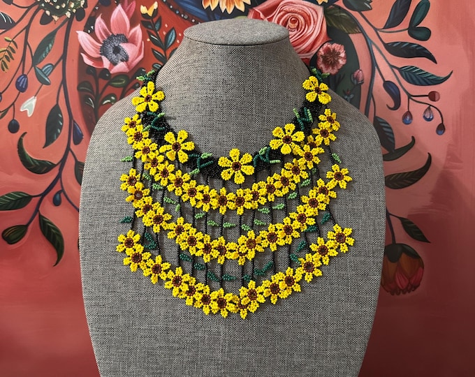 Floral inspired necklace, earrings and bracelet set