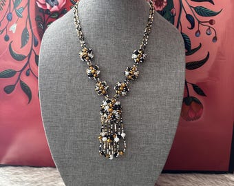 Necklace set with bracelet and earrings 7 buttons