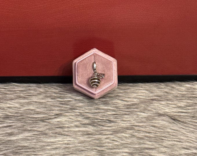 Pandora Honey Jar pendant charm