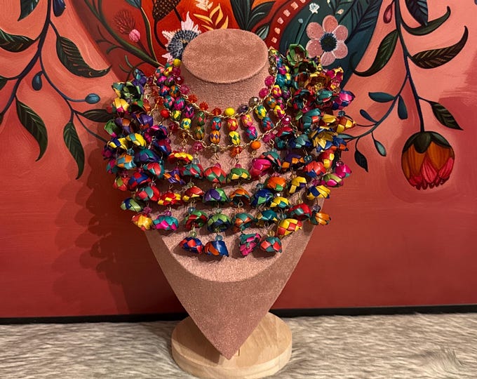 Maxi Bib Necklace with flowers and palm barrels with earrings