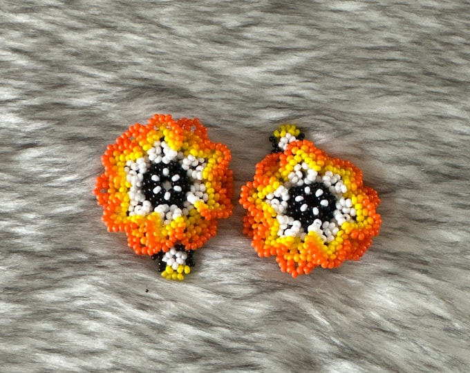 Hair clips for flower girls