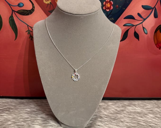 necklace with multicolored eye pendant