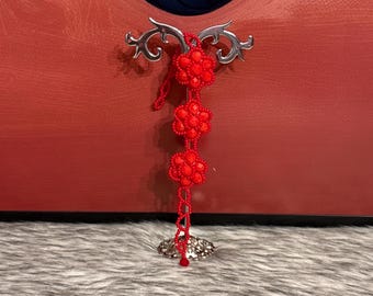 Bracelet with 3 crystal flowers