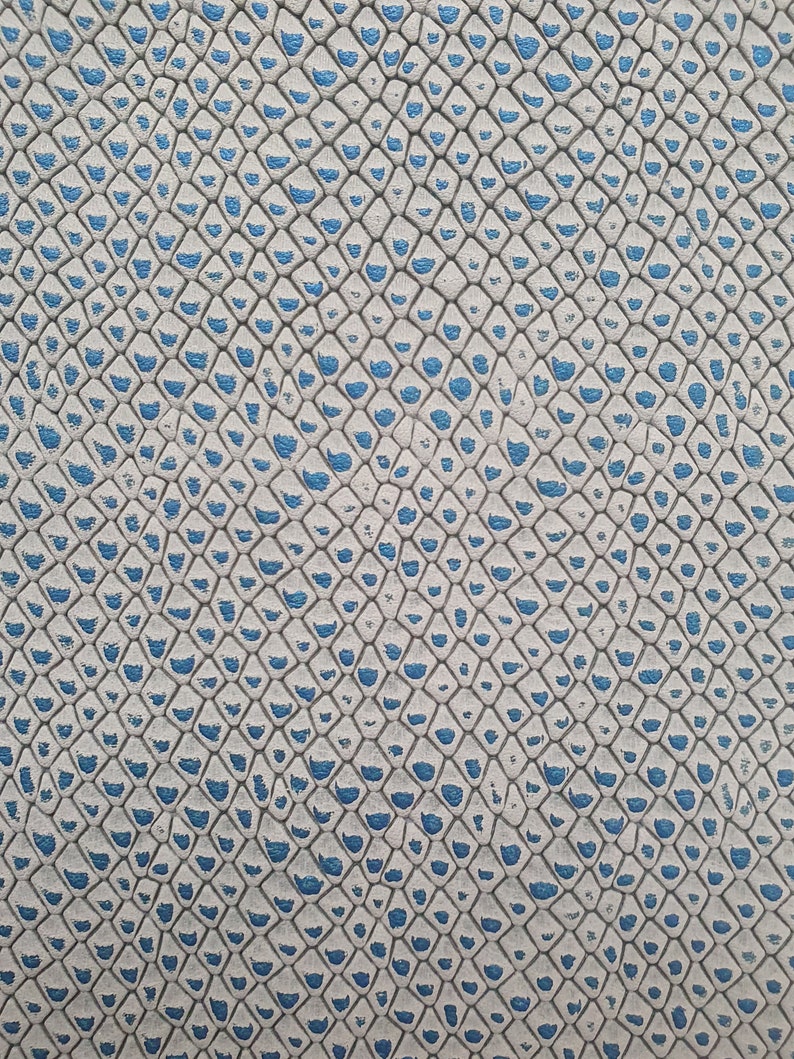 Veal skin MADE IN ITALY printed Semi Rigid The base with colored celestial with manual buffering pearled with blue Art VSPA04-celeste