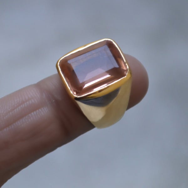 Bague quartz morganite pêche : chevalière en argent sterling plaqué or 14 carats