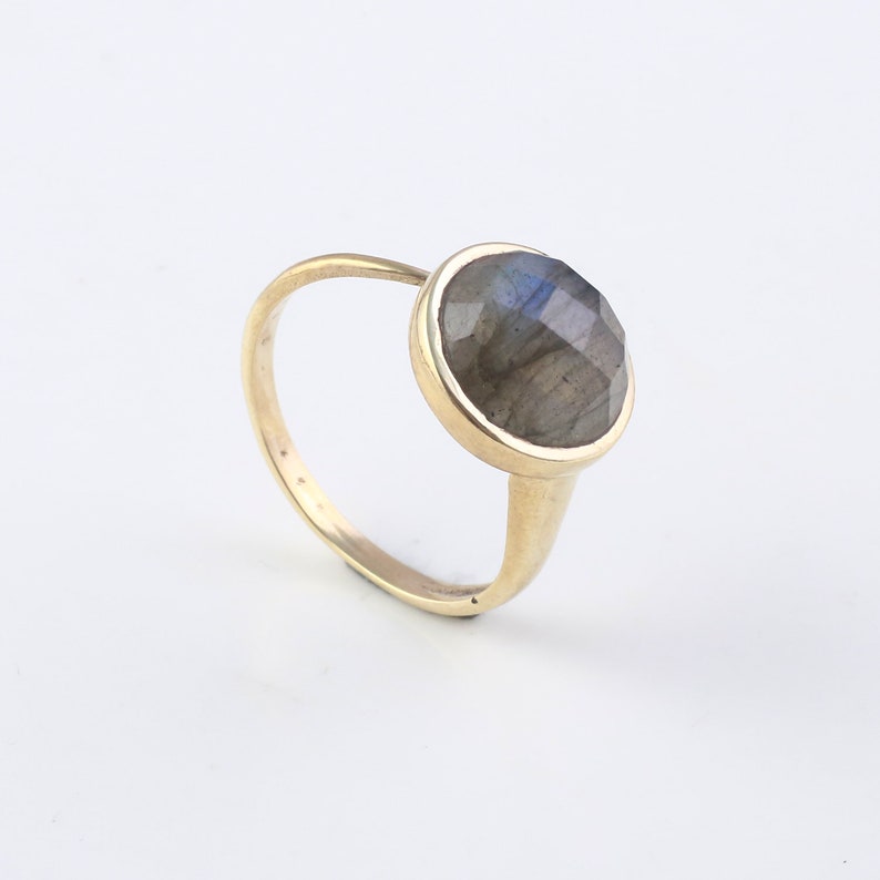 Labradorite Brass Ring,Vintage Jewelry,Dainty Ring,Signet Ring,Personalized Ring,Minimalist ring,Stacking ring,Statement ring,Valentine Gift