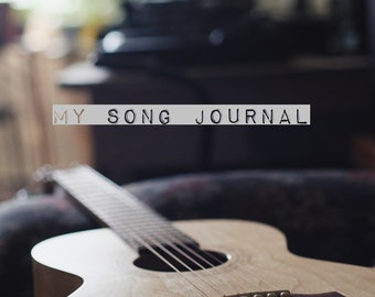 My Song Journal: A Songwriting notebook for guitarists with chord boxes and tablature - 200 pages