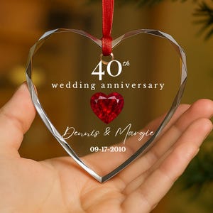 Personalized 40th Wedding Anniversary Ornament – Custom Glass Gift with Names, Ruby Heart & Date – Gift for Parents - Elegant Keepsake