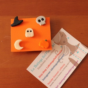Handmade Halloween bracelets, women's bracelets with ghosts, pumpkins, haunted houses, bats, owls, witches,