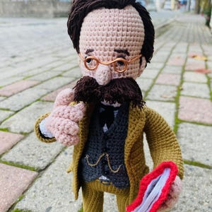 Friedrich Nietzsche Plush Doll, Nietzsche Handmade Crochet Philosopher Figure, Gift for Philosophy Lovers, Back to School Bookshelf Decor