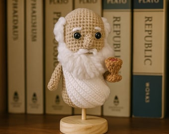 Buste Amigurumi de Socrate le philosophe - Décoration de bureau au crochet faite main inspirée de la mort de Socrate, cadeau unique pour les amateurs de philosophie