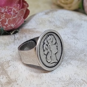 silver roman coin ring.  Vintage signet ring, minimalist ring ,stackable ring ,signet jewelry, silver adjustable stackable ring
