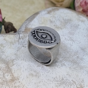 Evil Eye Ring, Silber Stapelbarer Ring, Handgefertigter Schmuck, Geburtstagsgeschenk, silberner chunky Ring, runder Silberauge Ring