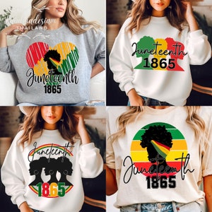 Puede incluir: Cuatro diseños diferentes de sudaderas blancas con la inscripción Juneteenth 1865. Los diseños presentan una forma de corazón, una silueta de mujer y un sol retro.