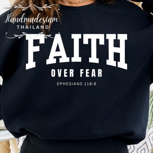 Glaube über Angst SVG PNG, inspirierendes christliches Design für Cricut, Schrift Typografie Kunst