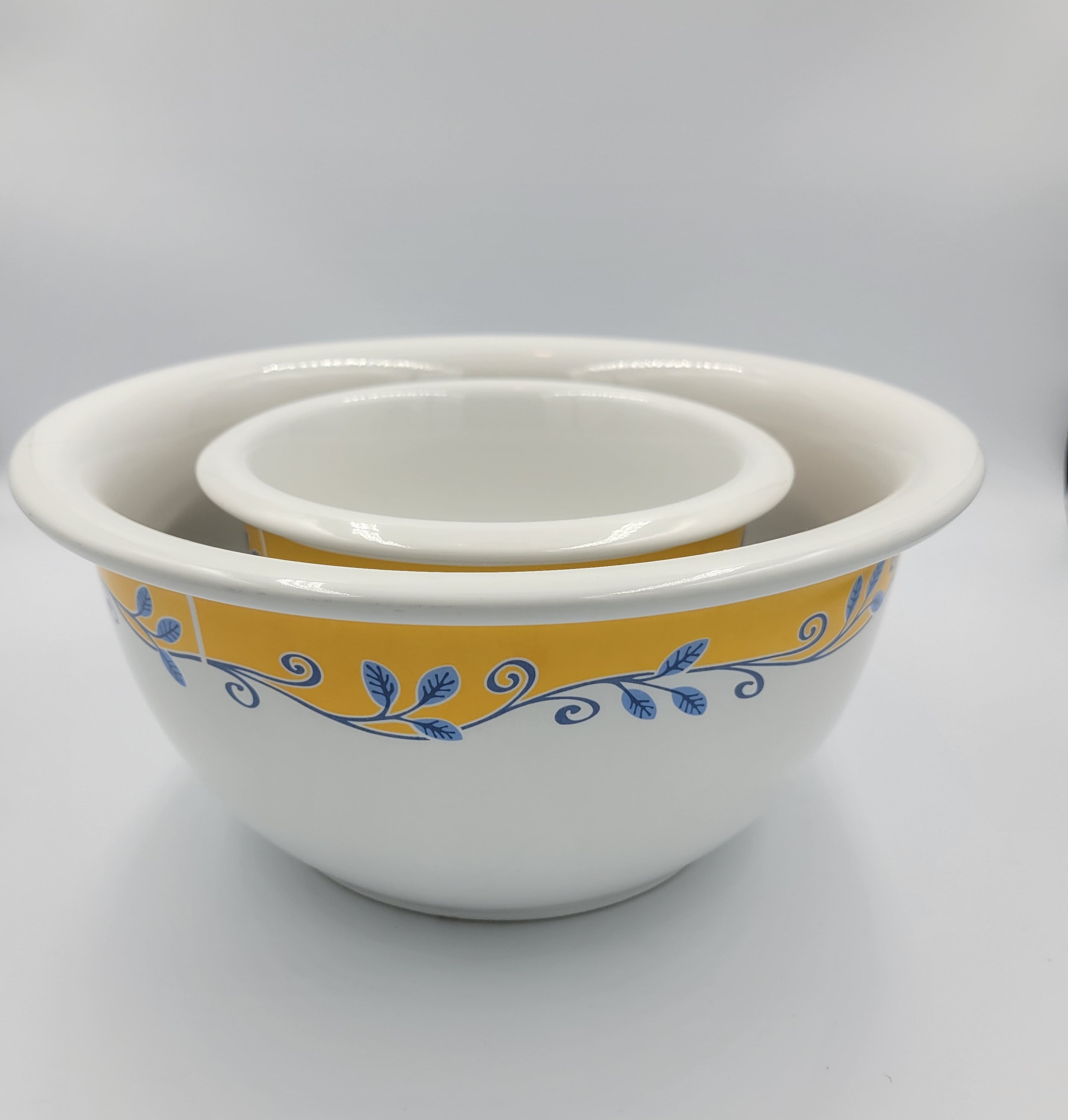 Vintage Corelle Casa Flora Mixing Bowls, Set of 2, Scalloped