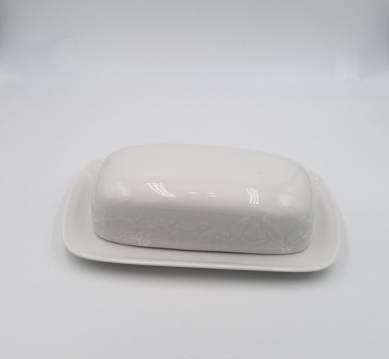 White Butter Dish by Lynn's Stoneware, Embossed Vegetable Imagery on sides image 3
