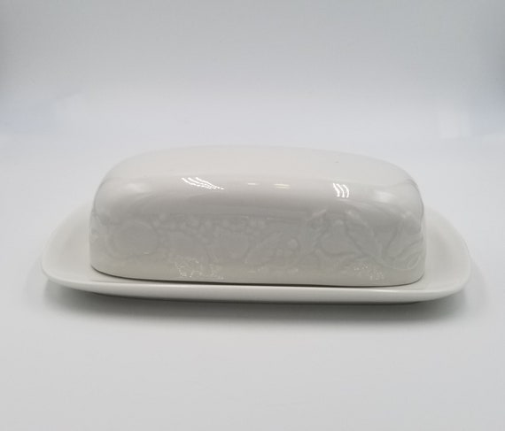 White Butter Dish by Lynn's Stoneware, Embossed Vegetable Imagery on sides