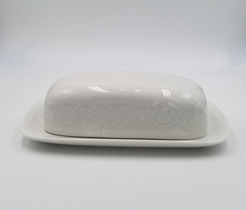 White Butter Dish by Lynn's Stoneware, Embossed Vegetable Imagery on sides image 1
