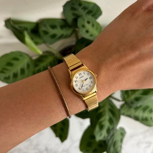 Vintage Women’s Gold Lorus Quartz Watch