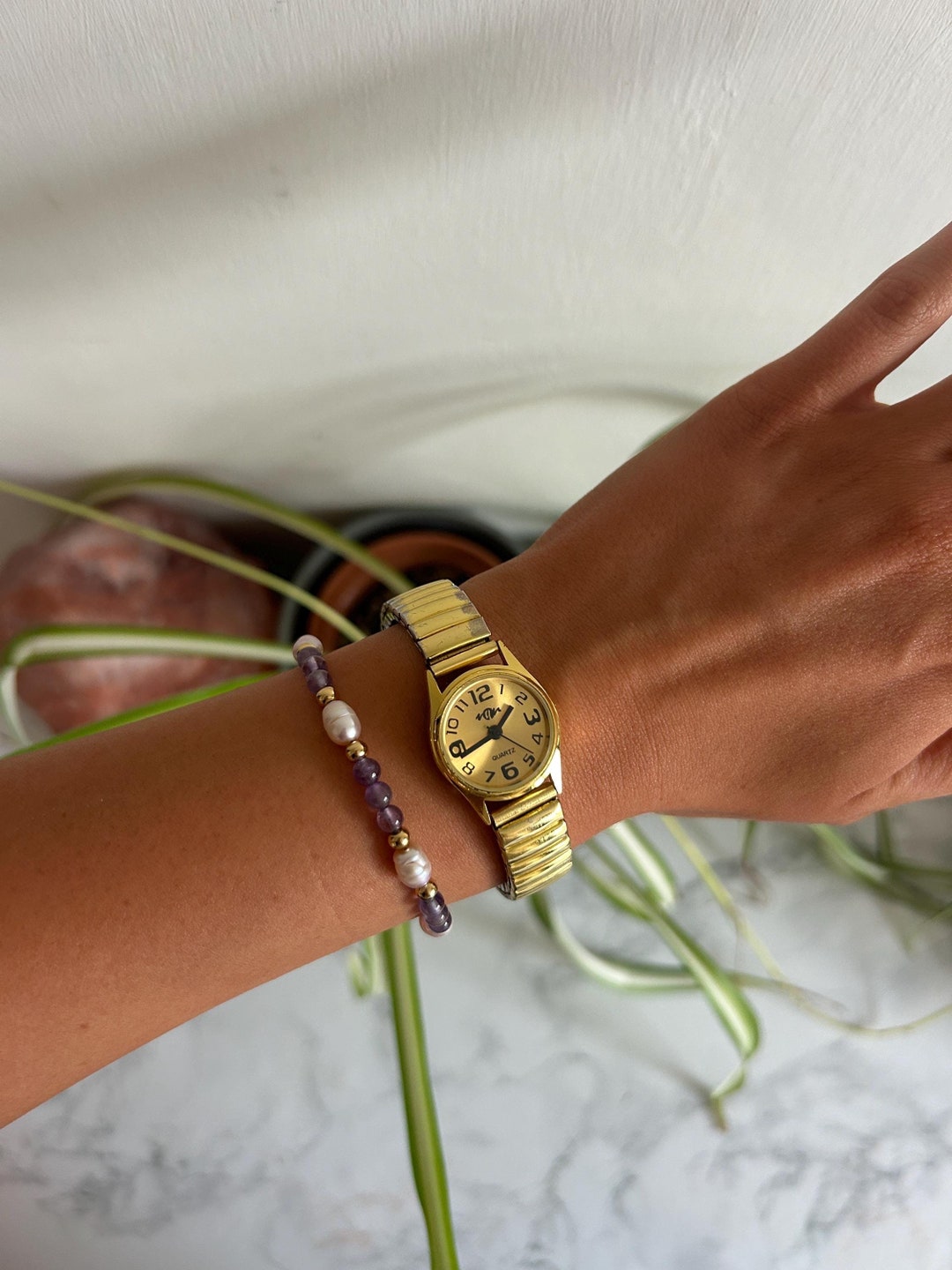 Vintage Women's Gold NQN Quartz Watch - Etsy