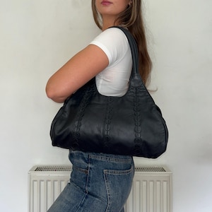 Vintage Black Leather 90s Shoulder Bag