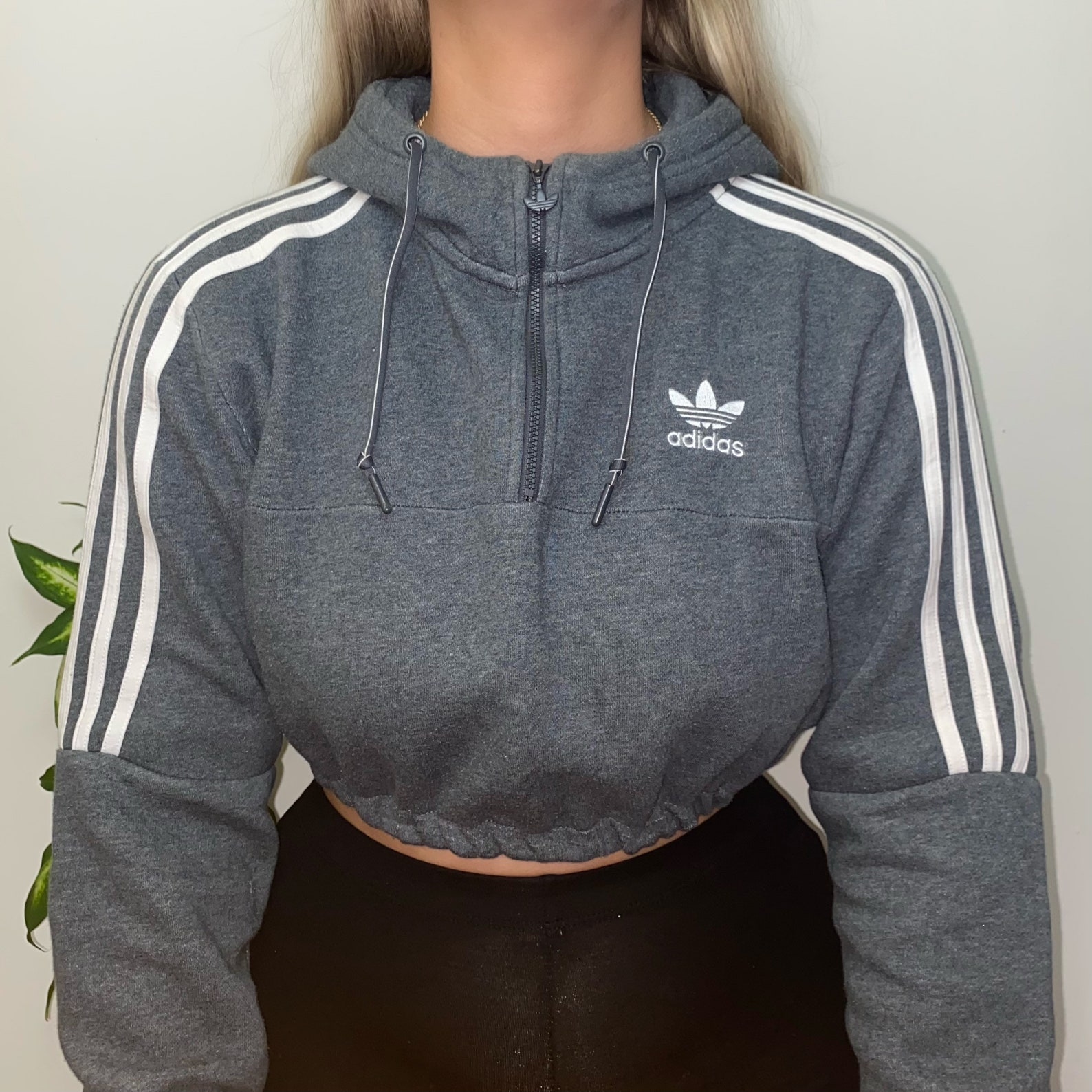 grey adidas sweatshirt vintage