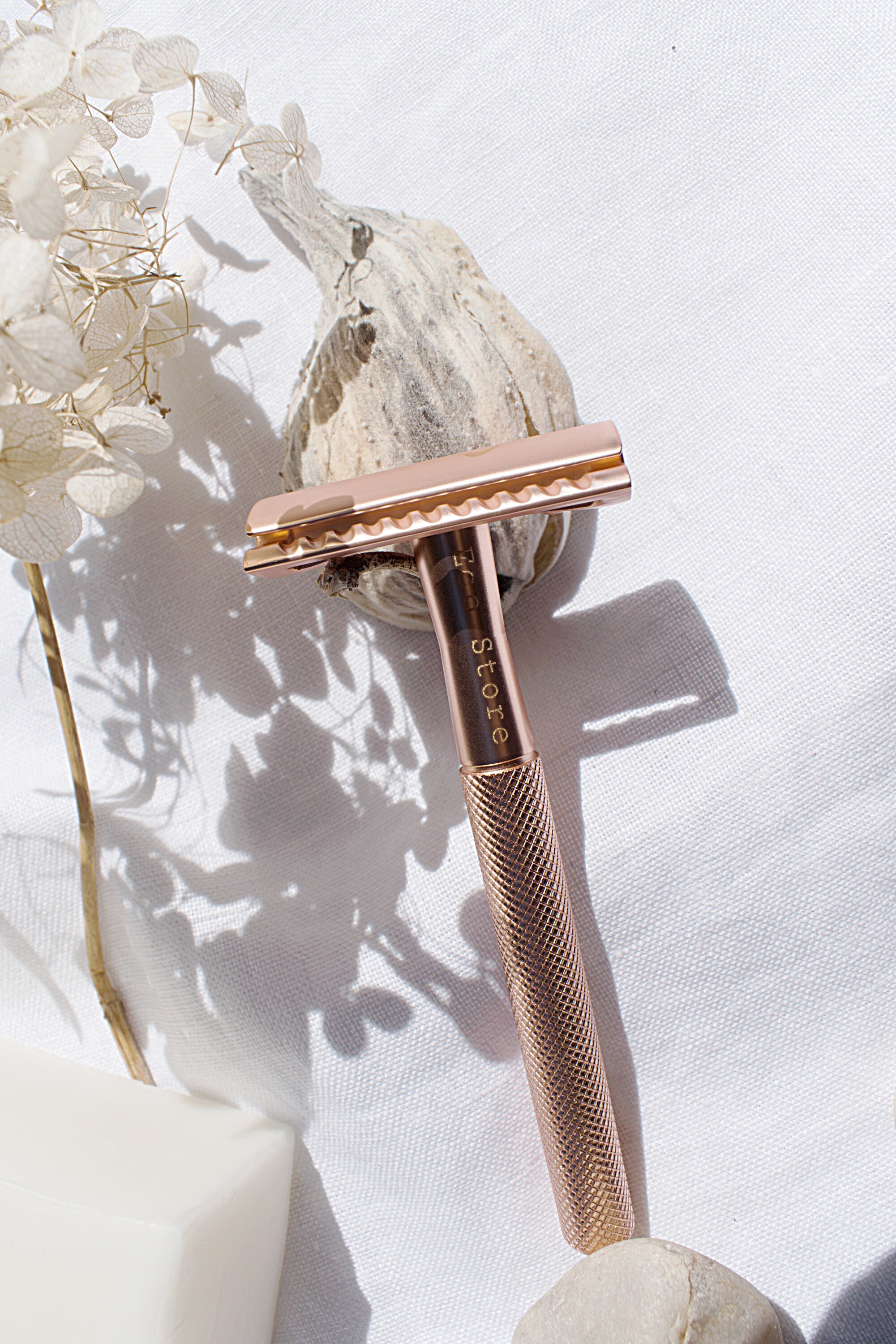 Rose Gold Zero Waste Safety Razor for Women with 5 blades, Plastic Fr…