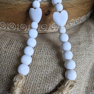 White Hearted Farmhouse Wood Bead Garland, WooD Heart Casa Beads, Blessing Bead, Rustic, Boho Home Decoration, Valentine Gift