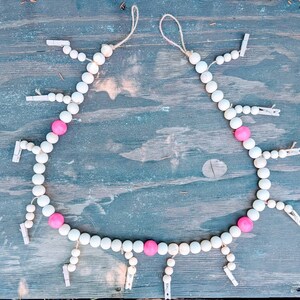 Wooden Beaded Photo Hanger, Wood Bead Garland, Nursery Wall Hanging, Baby Monthly Milestone Photography, Baby shower Gift