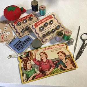 Vintage Sewing Notions in a 1984 Longaberger Basket Bild 5